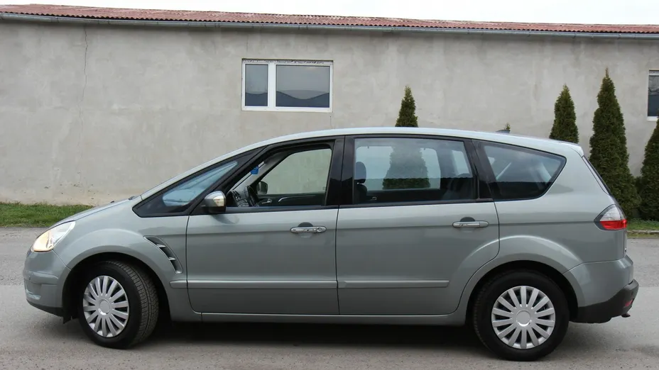 FORD S-MAX -