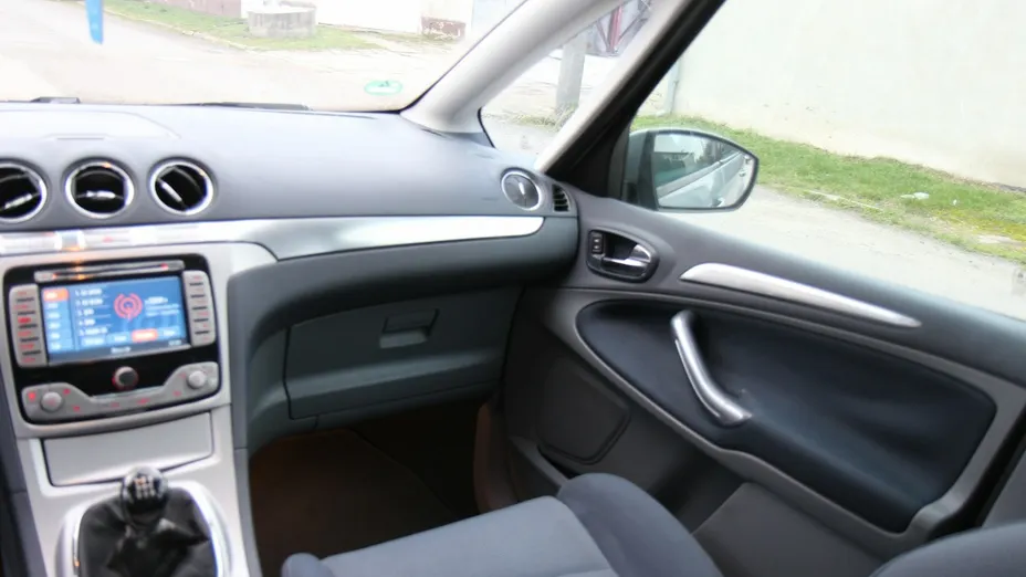 FORD S-MAX -