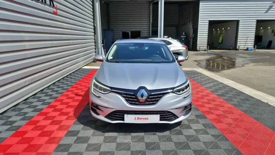 RENAULT Megane -