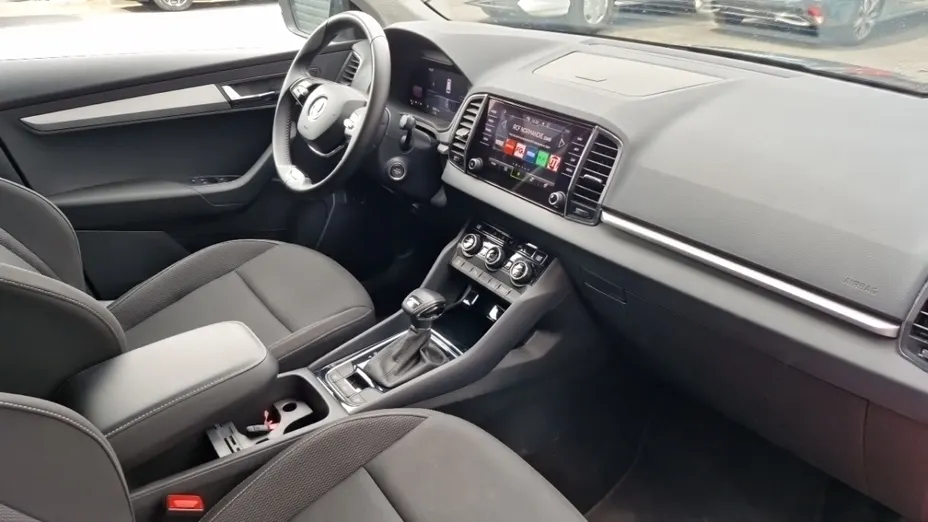 SKODA Karoq -