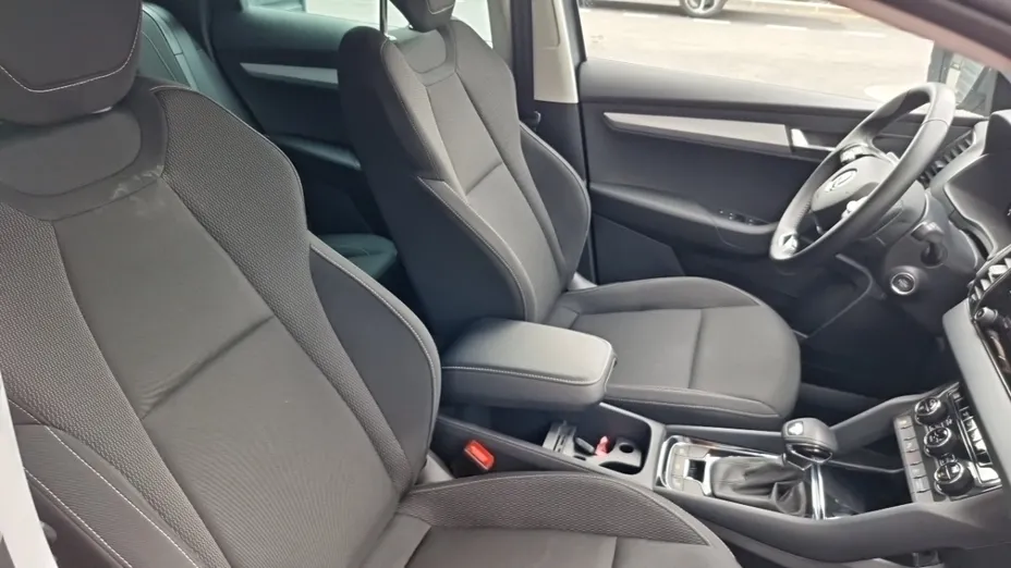 SKODA Karoq -