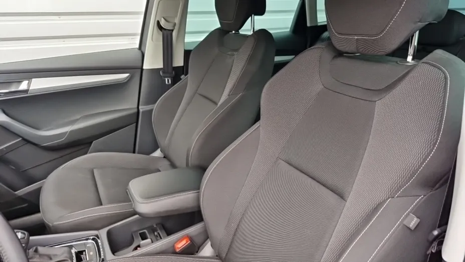 SKODA Karoq -