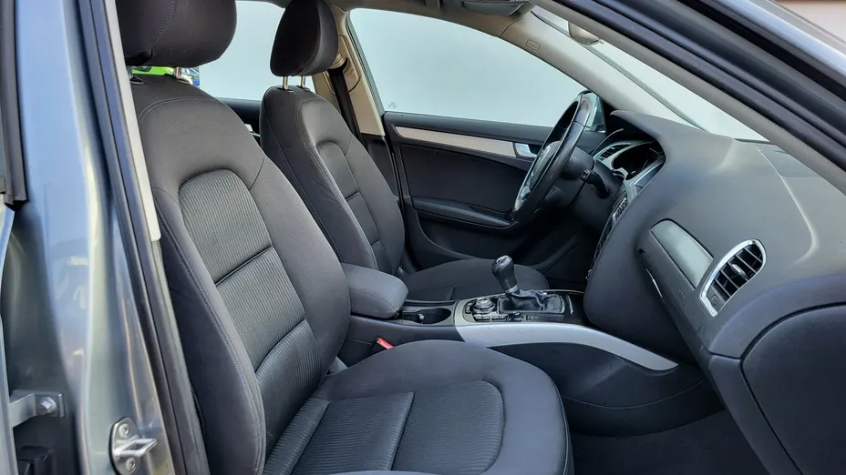 AUDI A4 -