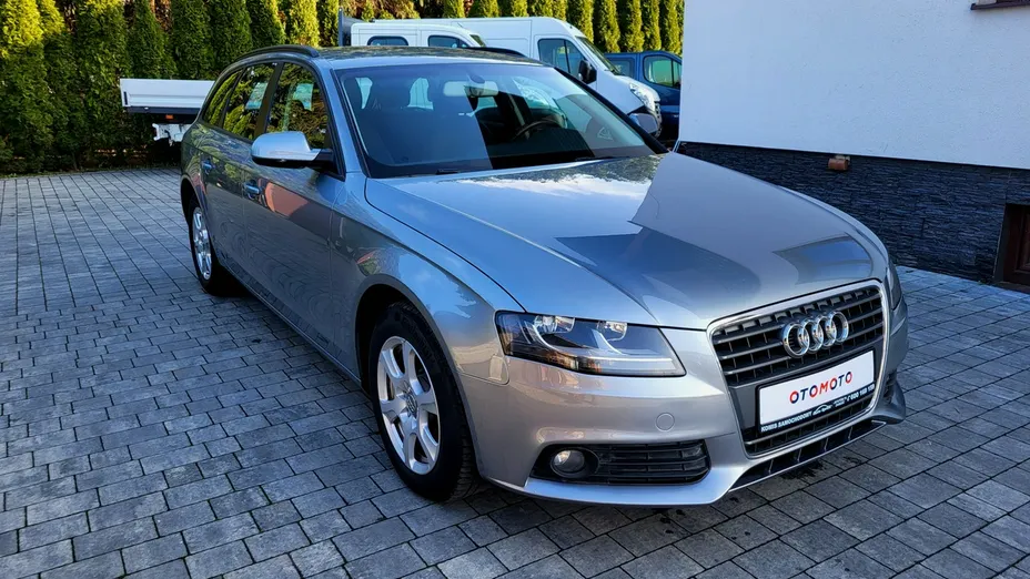 AUDI A4 -