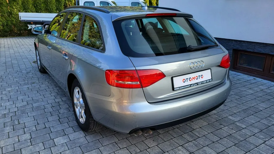 AUDI A4 -