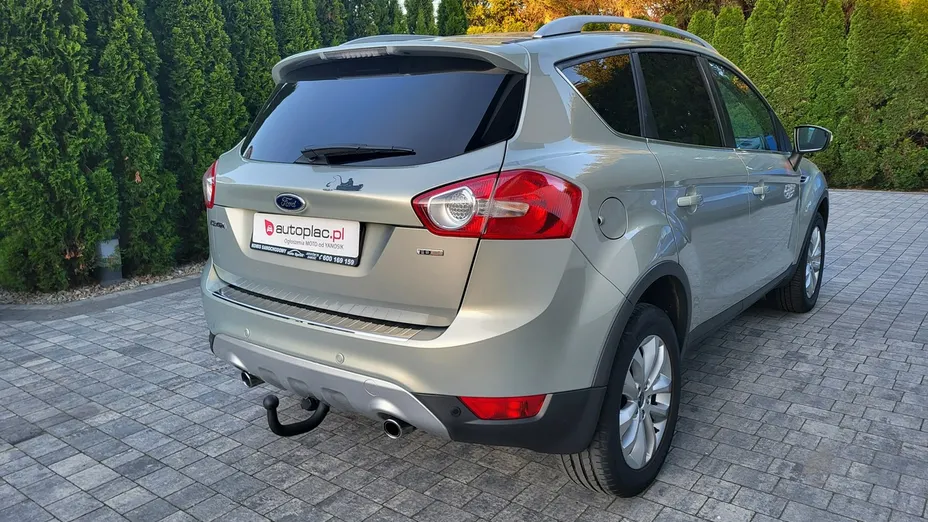 FORD Kuga -