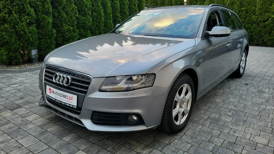 AUDI A4 -