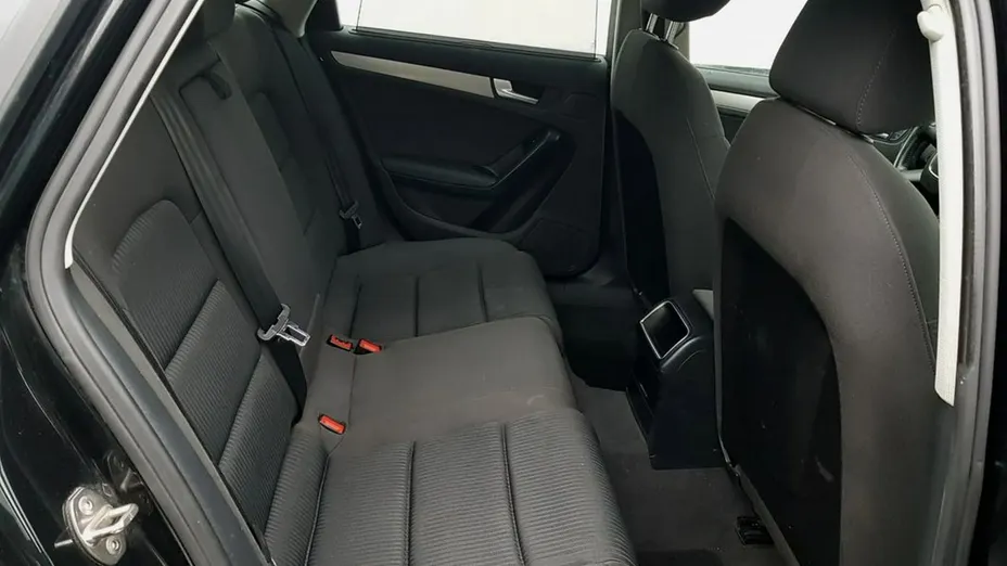 AUDI A4 -