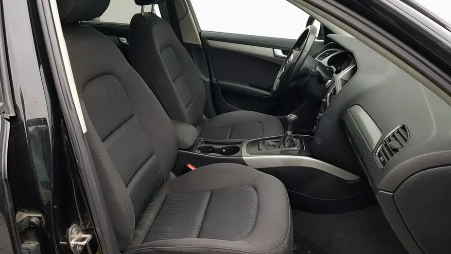 AUDI A4 -