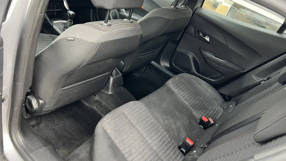PEUGEOT 2008 -