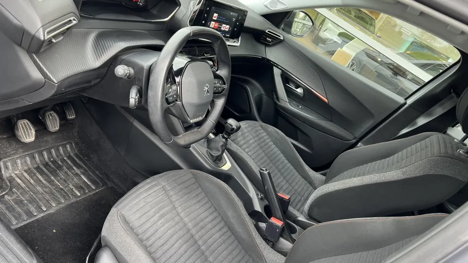 PEUGEOT 2008 -