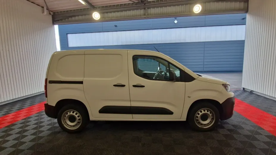 PEUGEOT Partner -