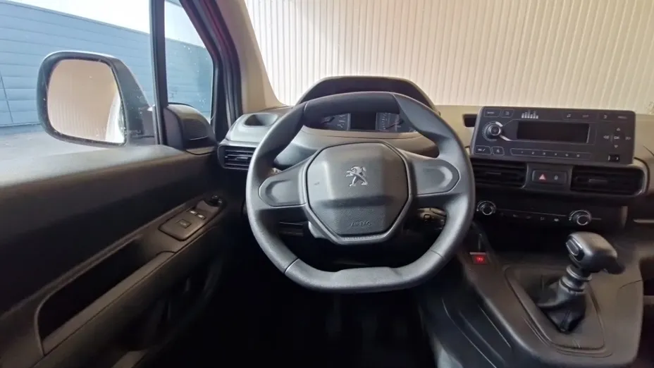 PEUGEOT Partner -