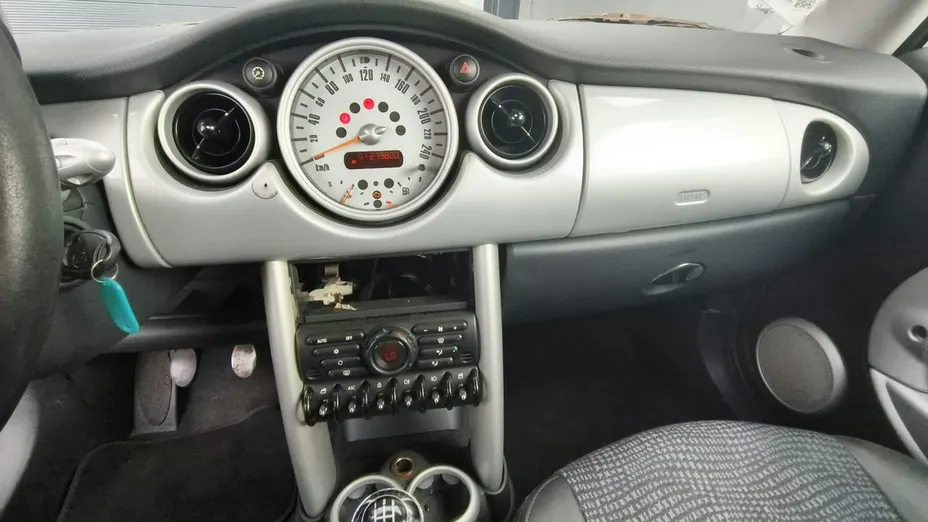 MINI Cooper -