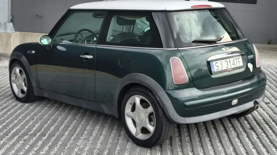 MINI Cooper -