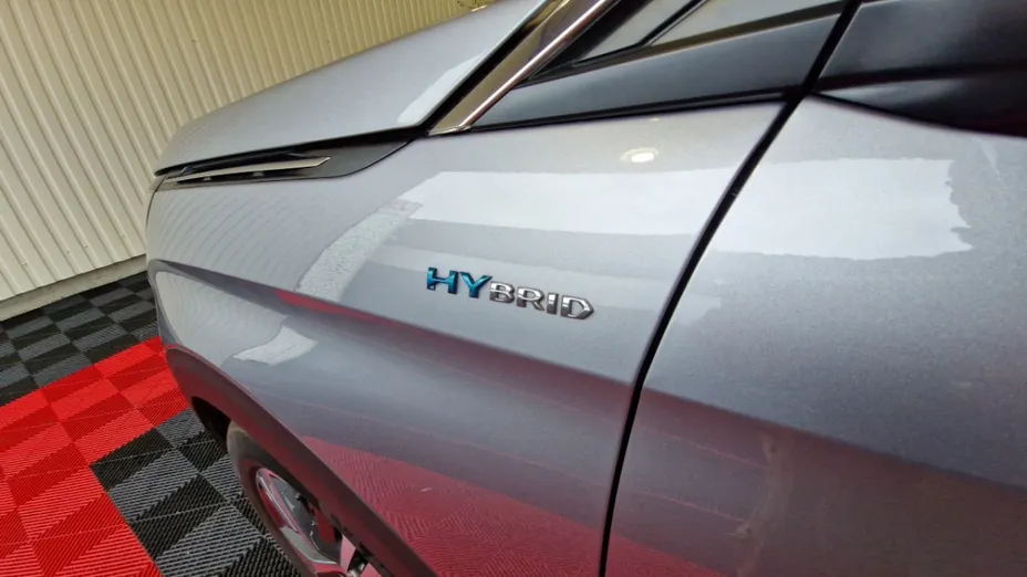 PEUGEOT 3008 -