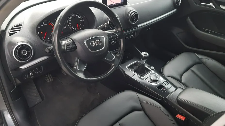 AUDI A3 -