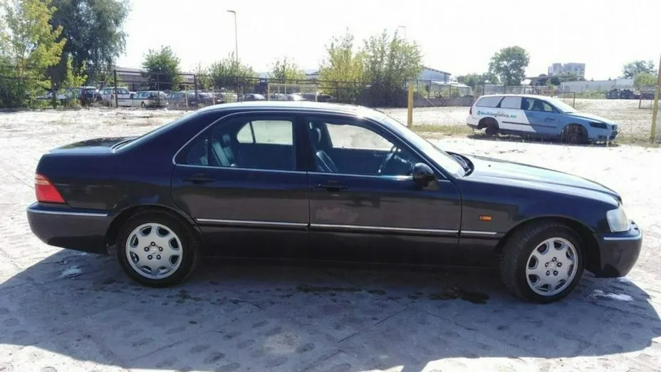 HONDA Legend -