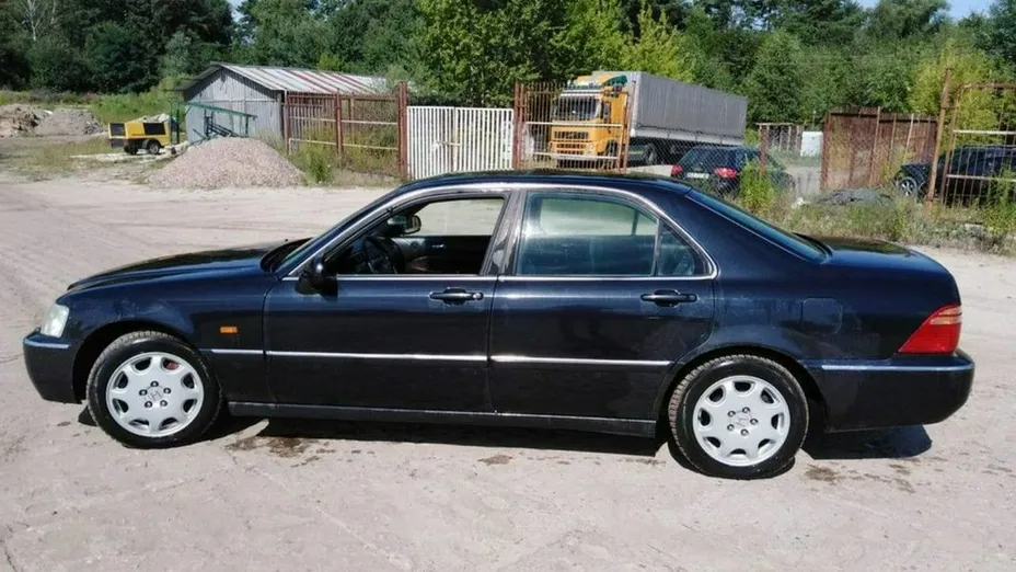 HONDA Legend -