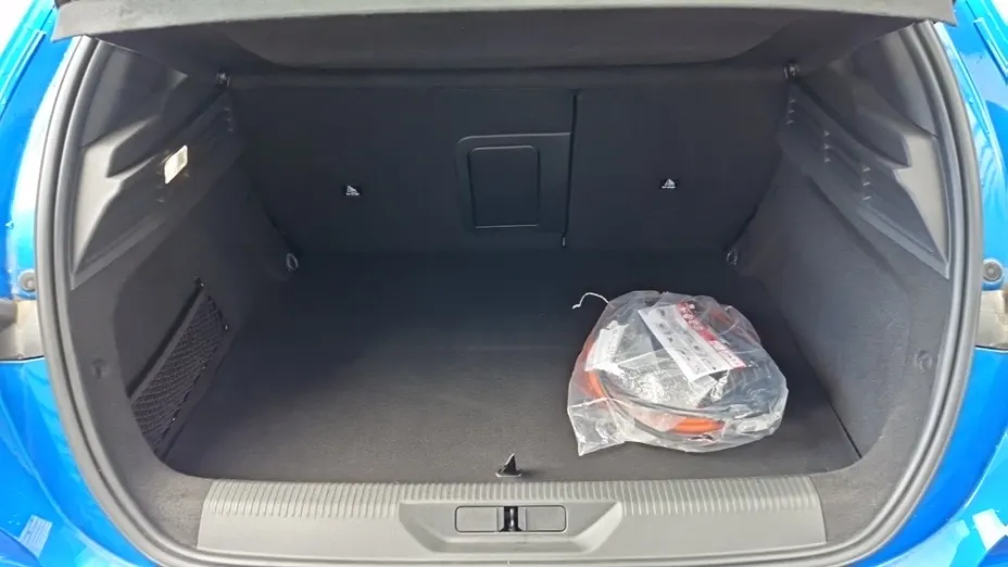 PEUGEOT 308 -