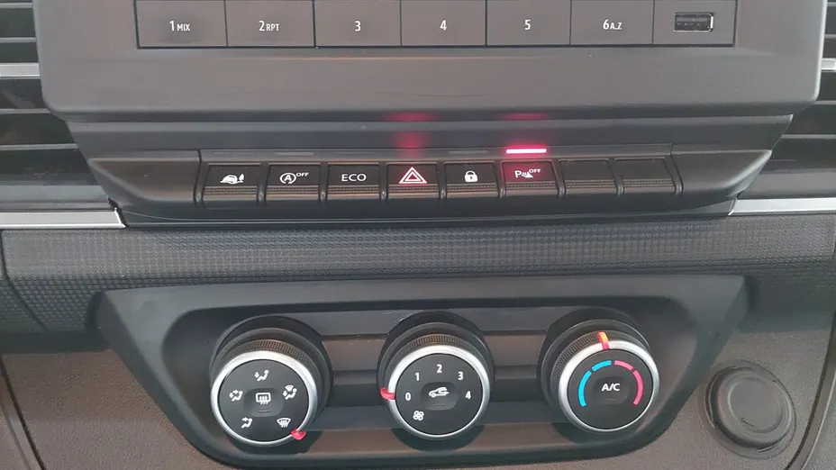 RENAULT Trafic -