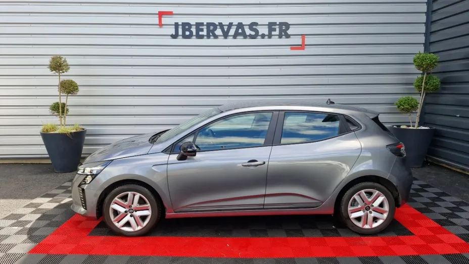 RENAULT Clio -
