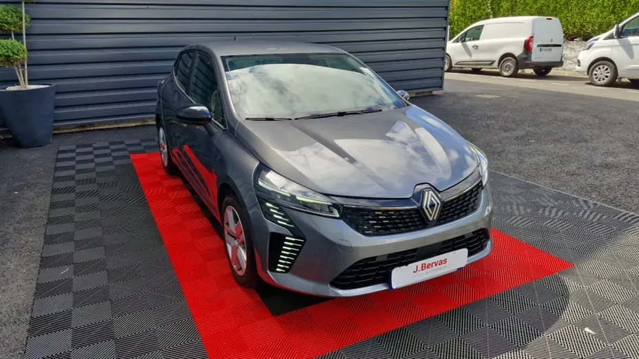 RENAULT Clio -