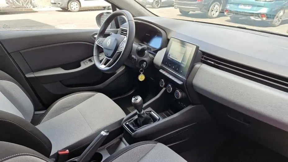 RENAULT Clio -