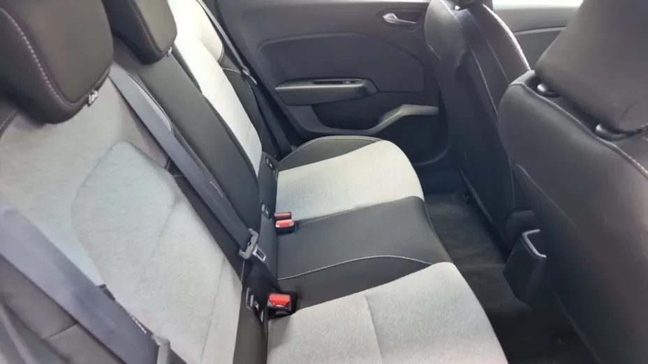 RENAULT Clio -