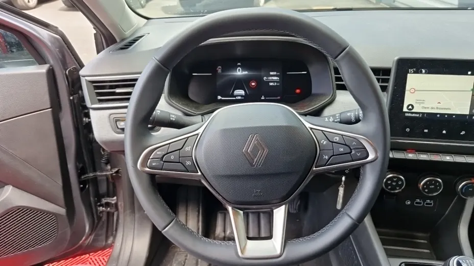 RENAULT Clio -