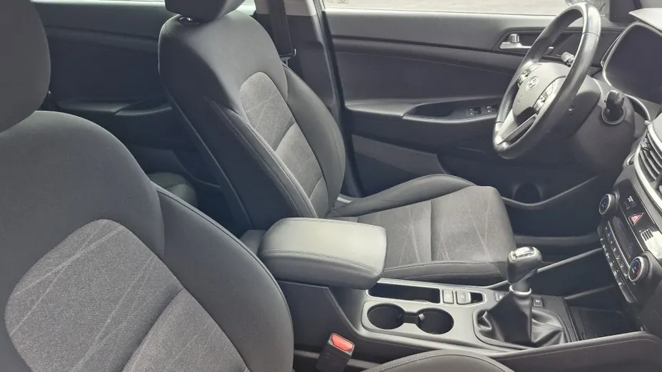 HYUNDAI Tucson -