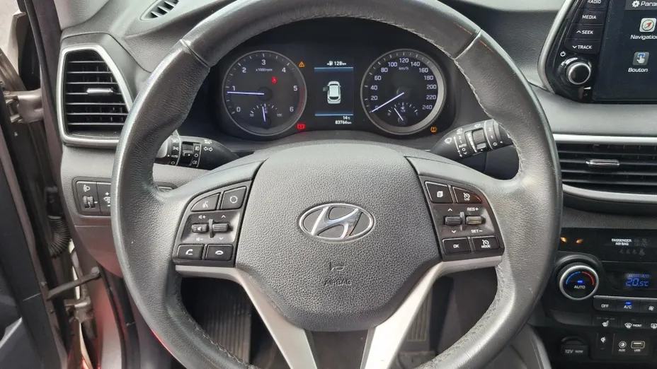 HYUNDAI Tucson -