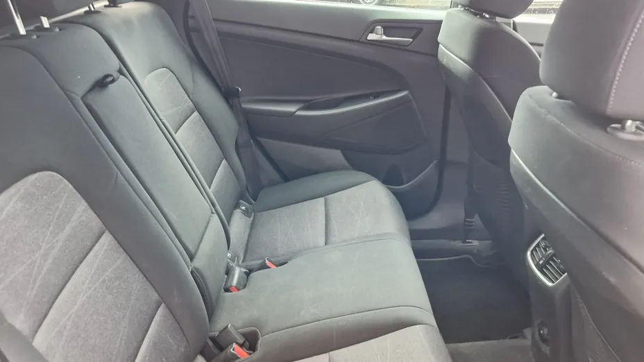 HYUNDAI Tucson -