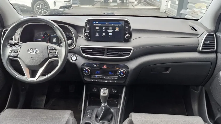HYUNDAI Tucson -