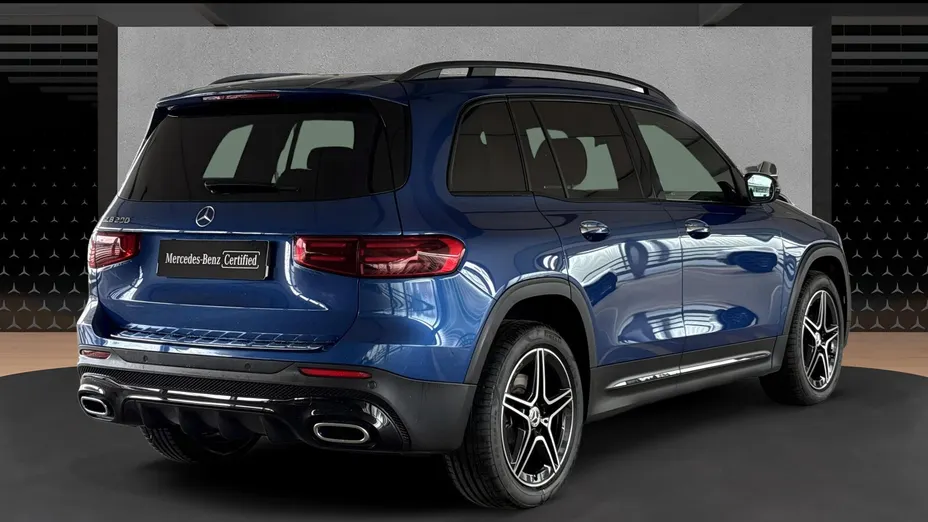 MERCEDES-BENZ GLB GLB 200 mHEV AMG Line 7G-DCT