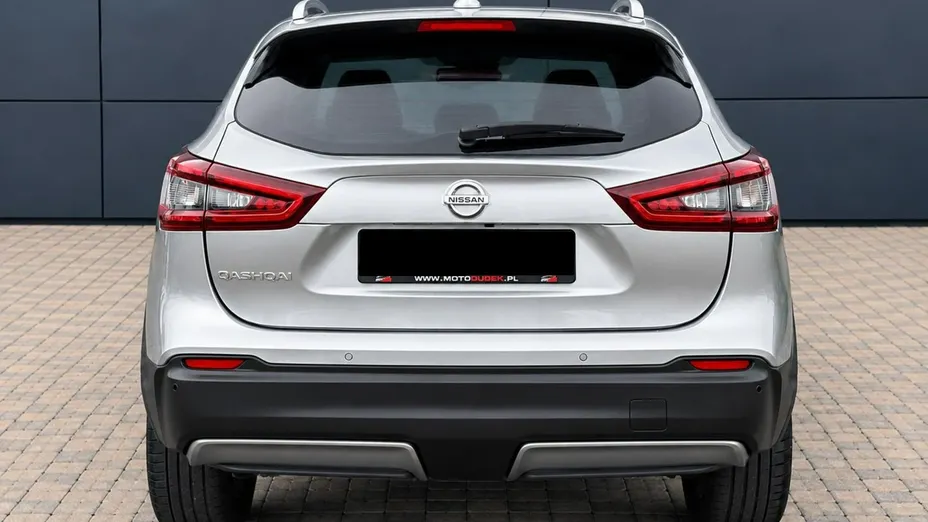NISSAN Qashqai -