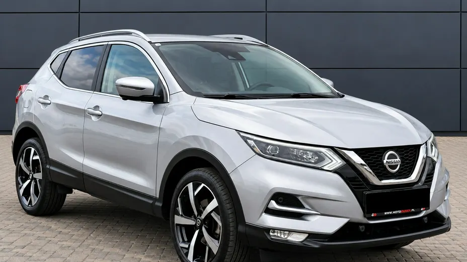 NISSAN Qashqai -