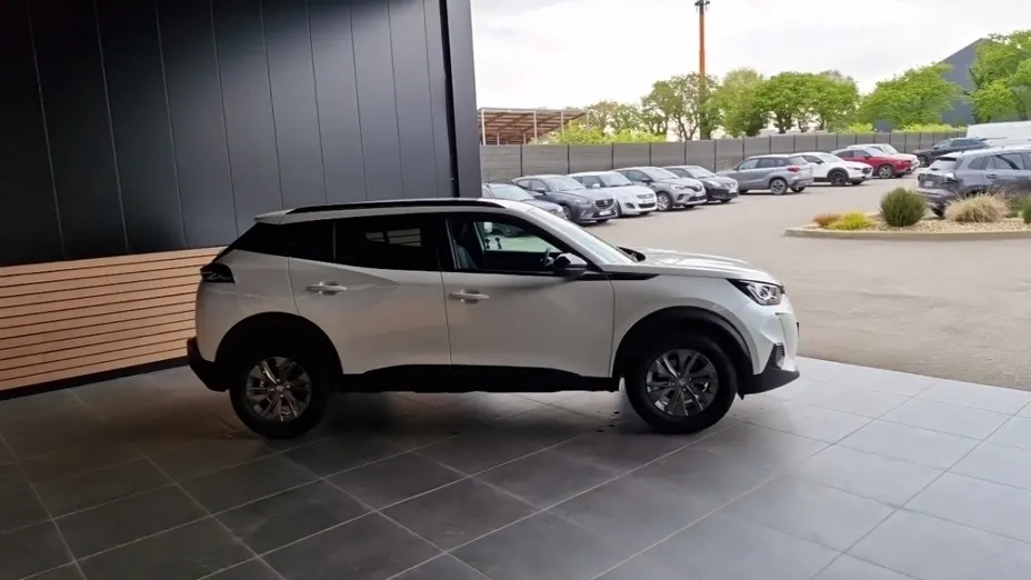 PEUGEOT 2008 -