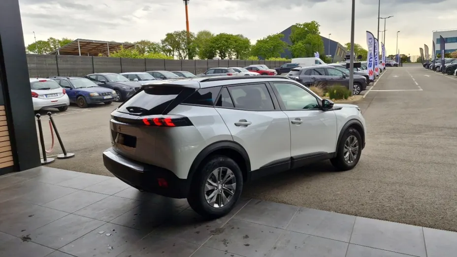PEUGEOT 2008 -