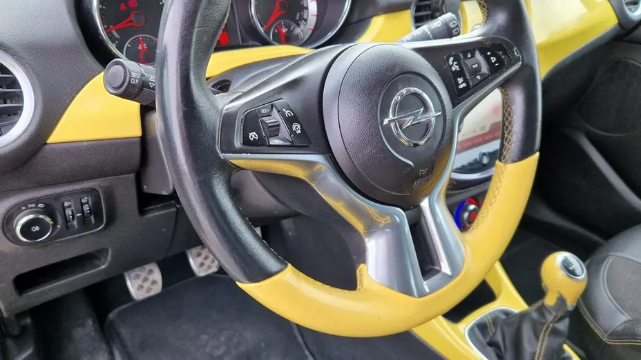 OPEL Adam -