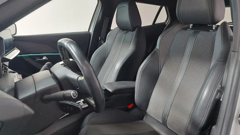 PEUGEOT 2008 -
