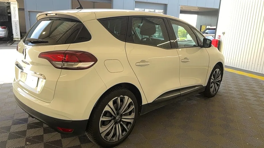 RENAULT Scenic -