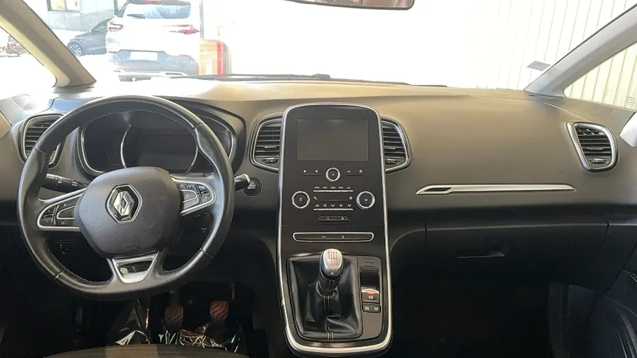 RENAULT Scenic -