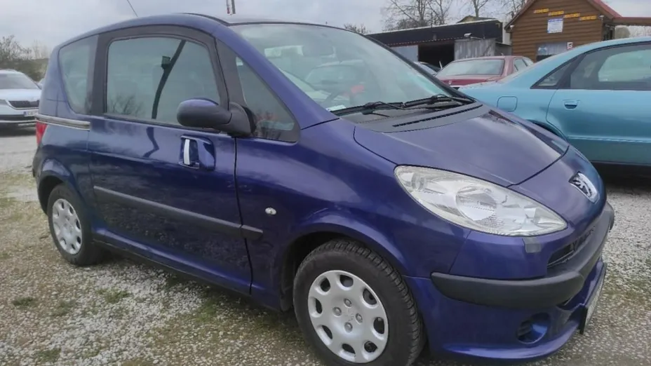 PEUGEOT 1007 -