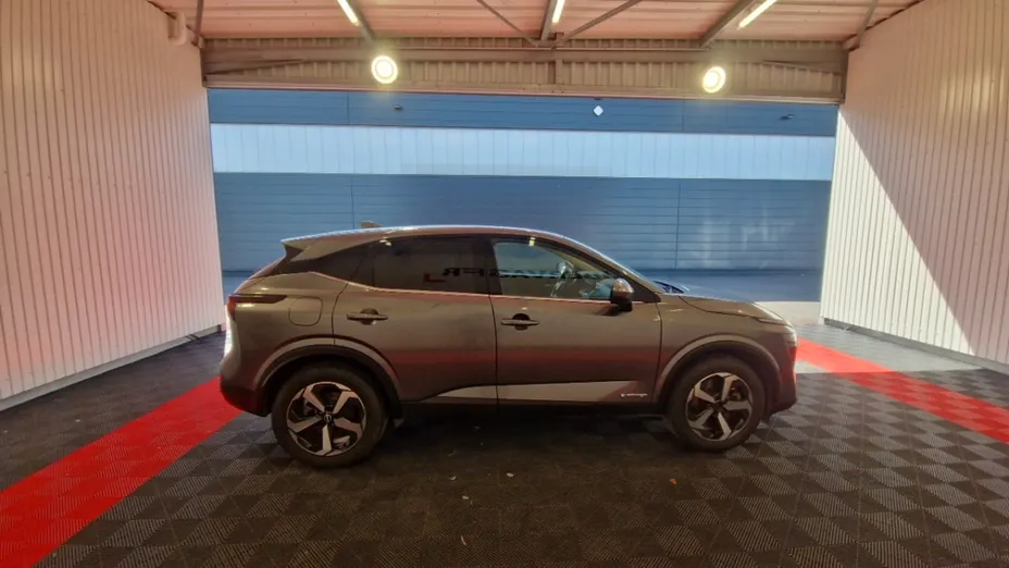 NISSAN Qashqai -