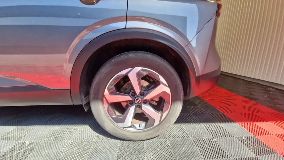 NISSAN Qashqai -