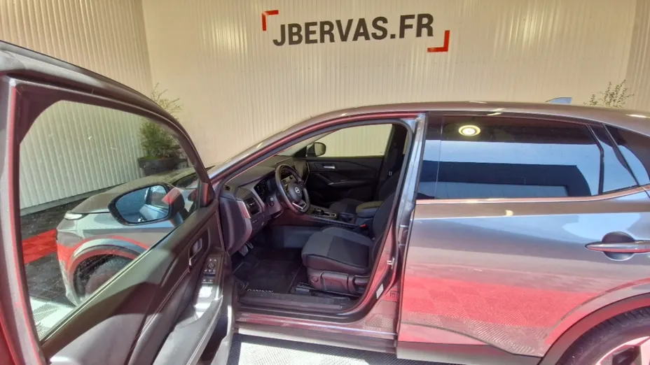 NISSAN Qashqai -