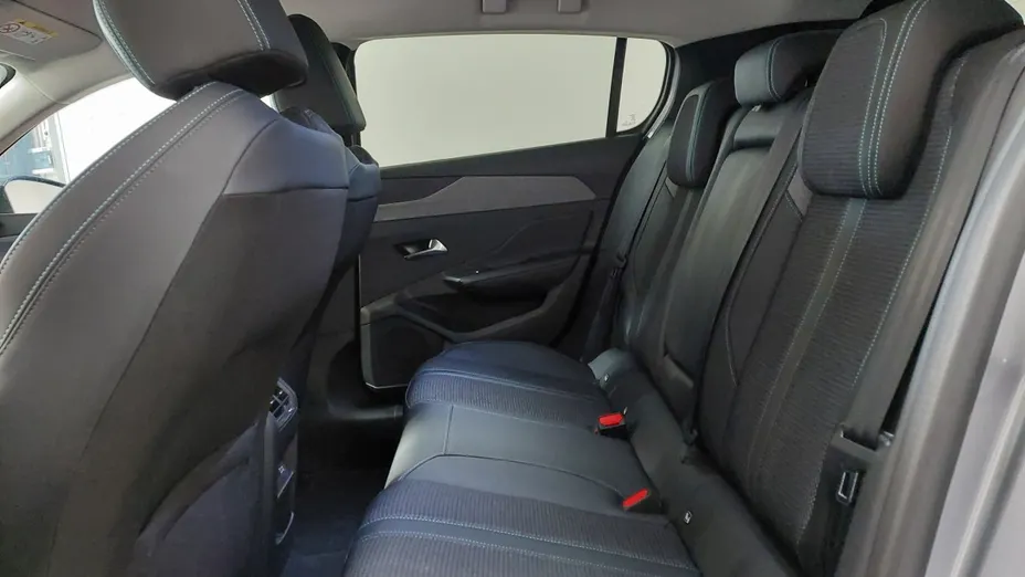 PEUGEOT 308 -