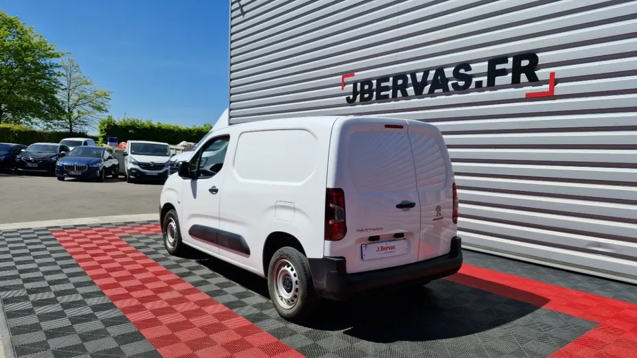 PEUGEOT Partner -