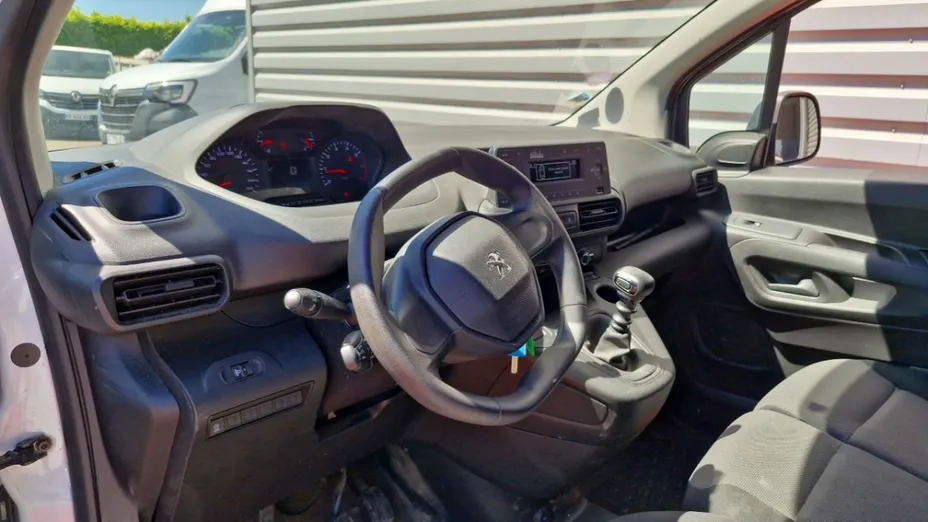 PEUGEOT Partner -